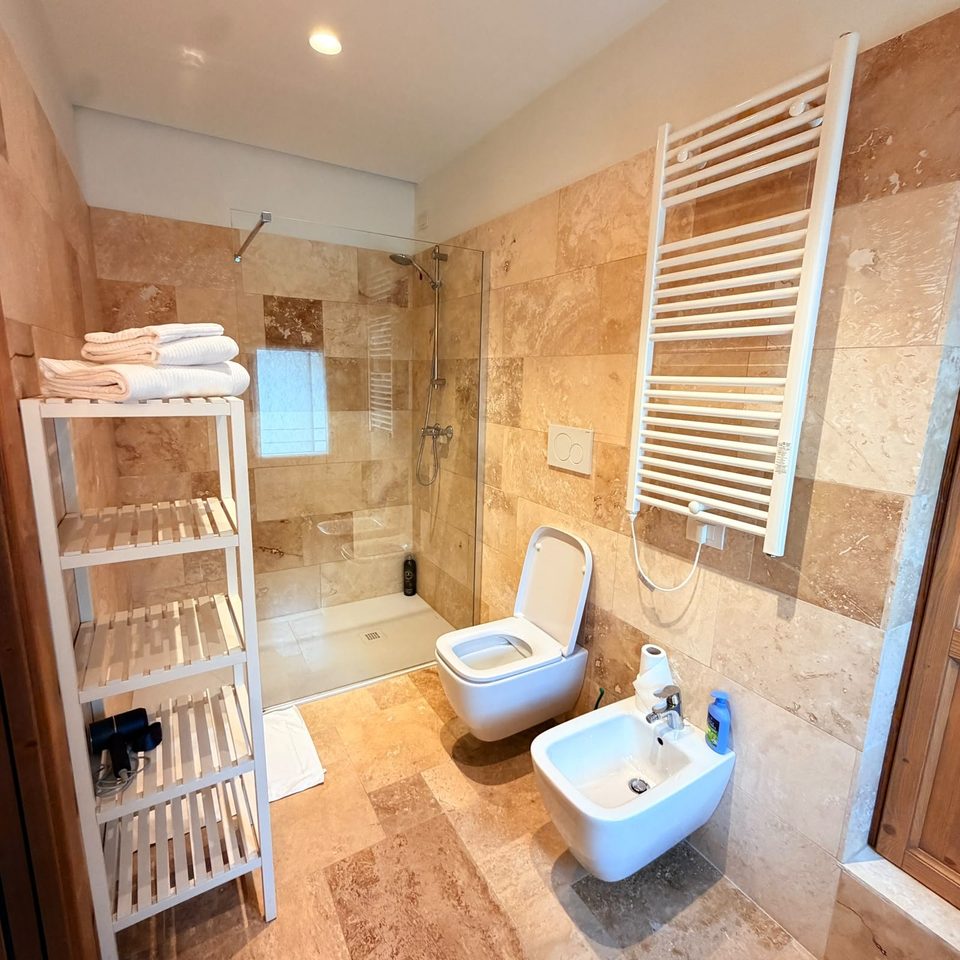 Camera con bagno privato al B&B Agli Angeli, Pieve di Soligo — foto 12